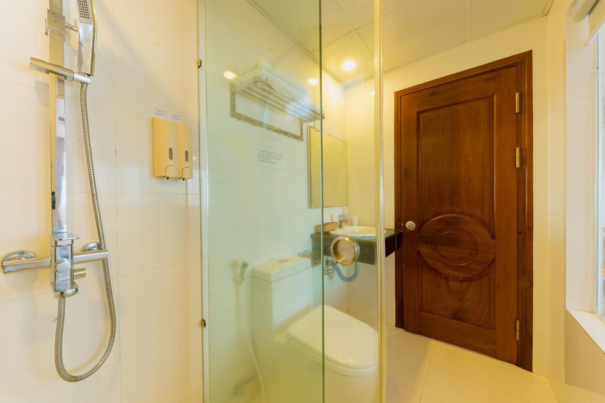 Dubai Nha Trang Hotel Managed By Ht Εξωτερικό φωτογραφία